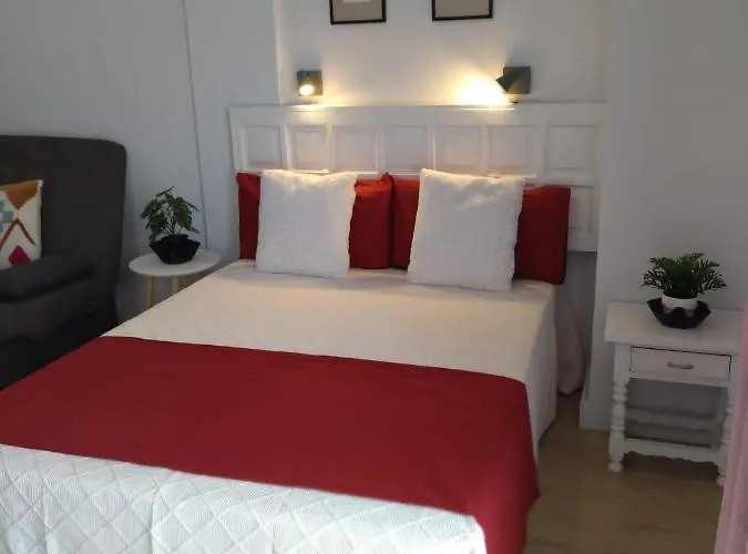 Terrasse. Wintersonne. Zentral. Gemuetlich. Einfach Appartement