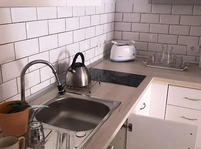 Terrasse. Wintersonne. Zentral. Gemuetlich. Einfach Apartament *